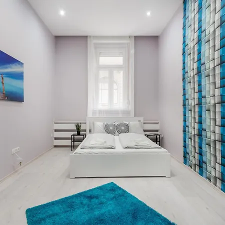 公寓 Cozy 2 Bedroom 2 Bathroom In The Centre