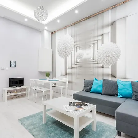 Cozy 2 Bedroom 2 Bathroom In The Centre